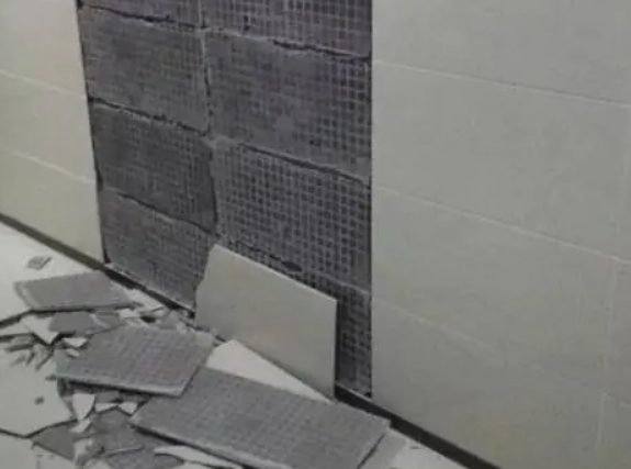 恭城瓷砖空鼓维修公司分享下恭城墙砖松动维修的知识